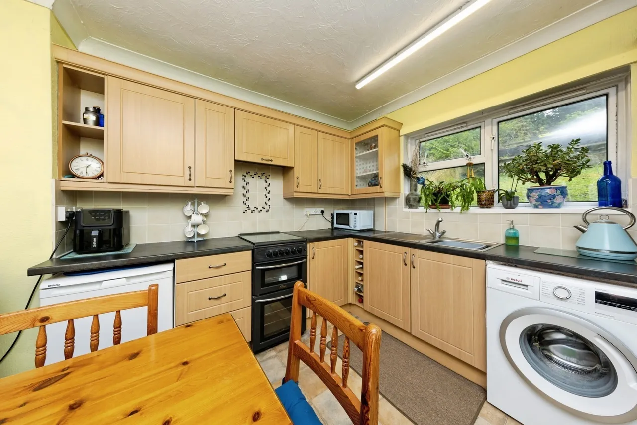 Coedmawr, Ponthenry, SA15, photo 2