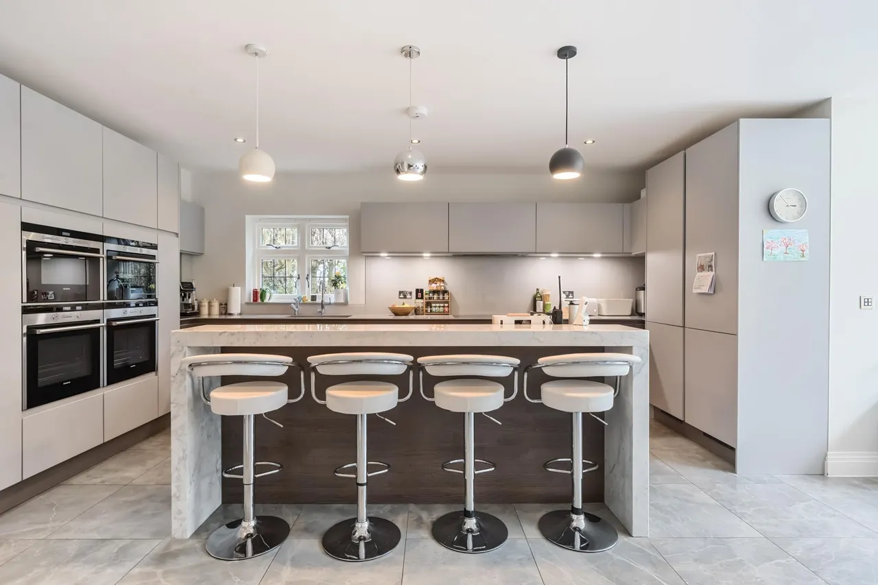Forest Drive, Kingswood, photo 9