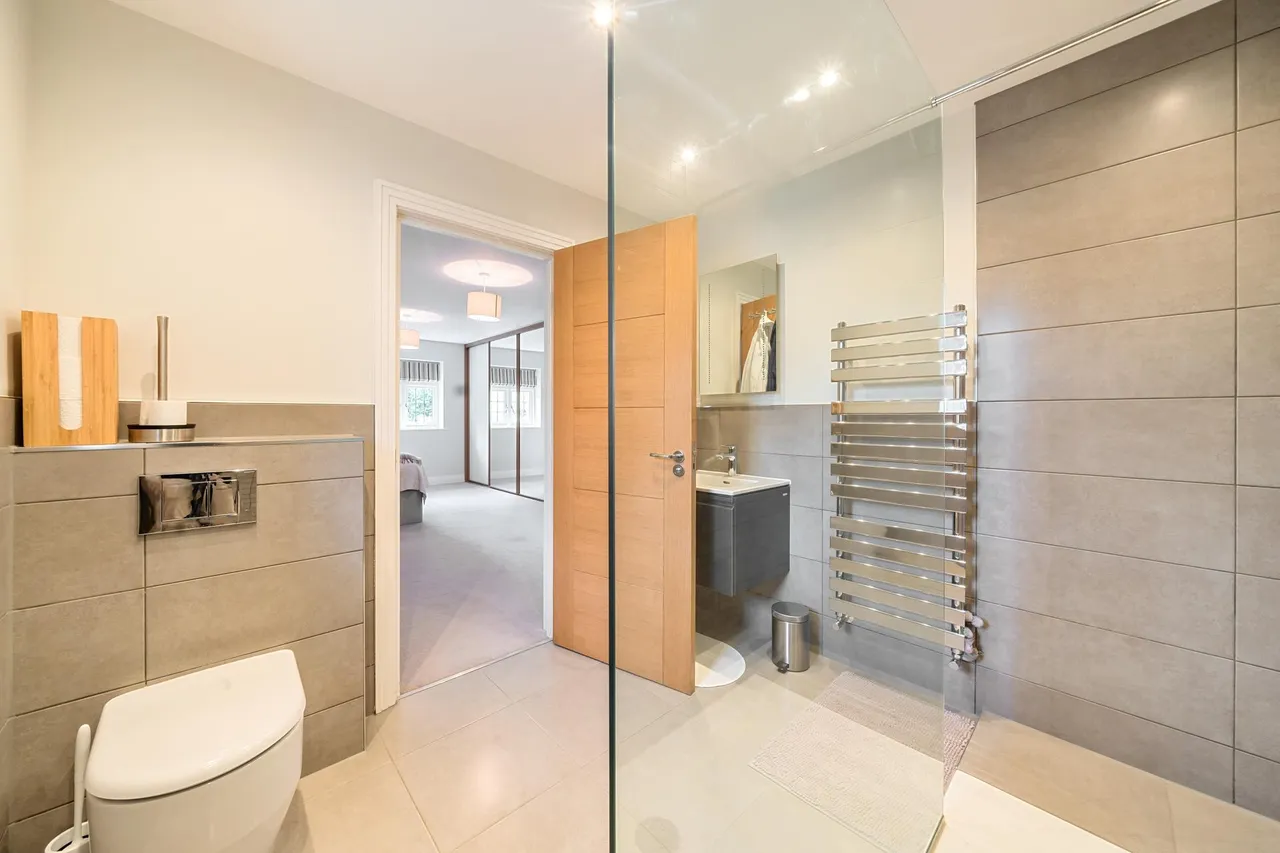 Forest Drive, Kingswood, photo 18