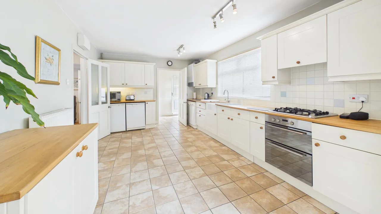 Apsley Way, Longthorpe, photo 7