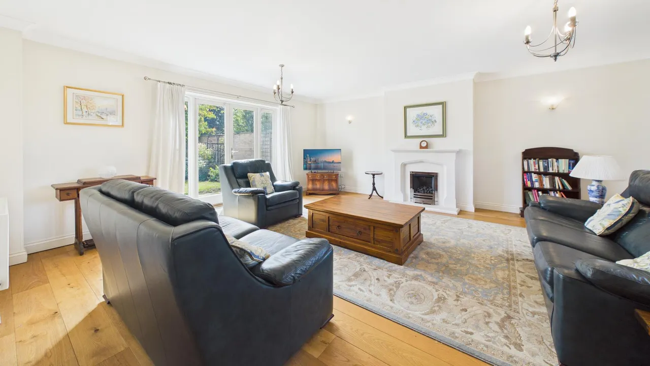 Apsley Way, Longthorpe, photo 9