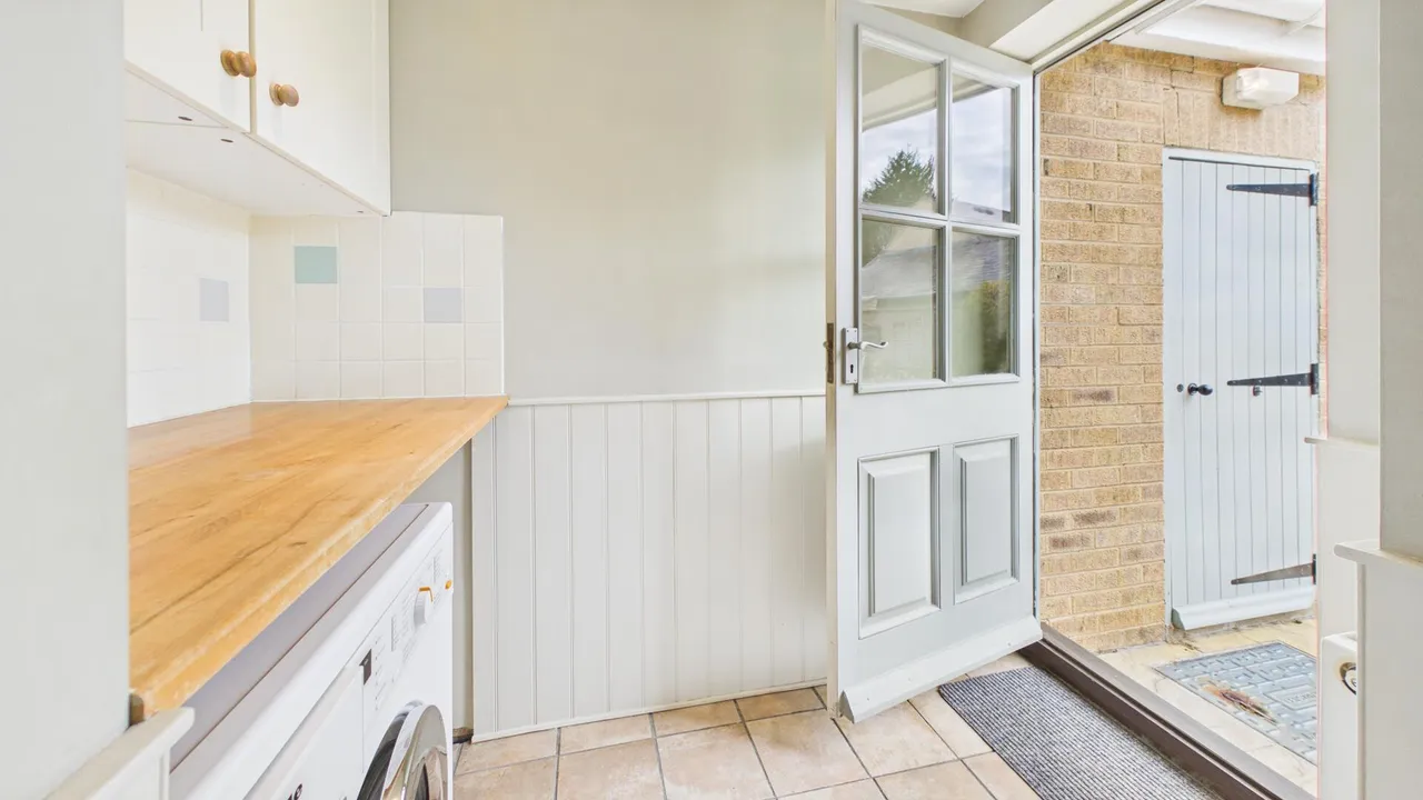 Apsley Way, Longthorpe, photo 16