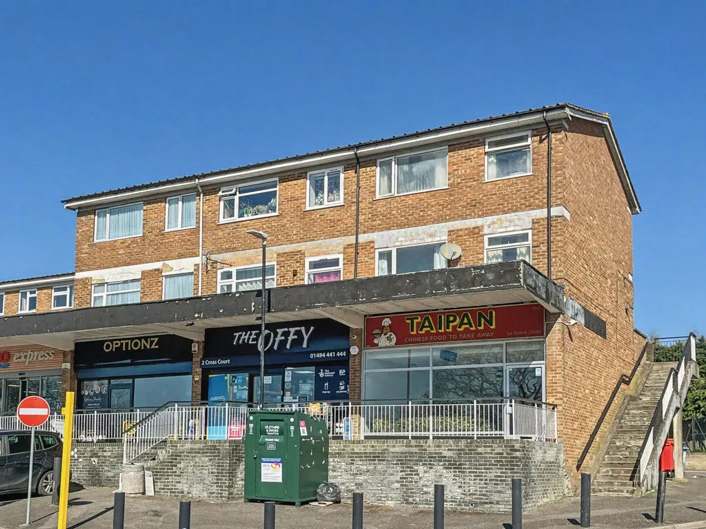 Plomer Green Avenue, Downley HP13 5UW, photo 12