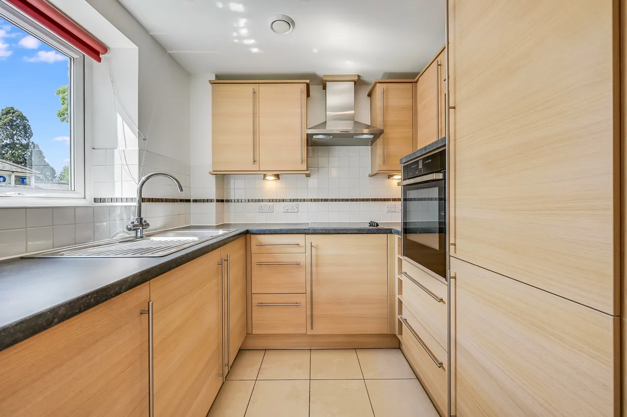 21 Bailey Court, New Writtle Street, Chelmsford, Essex, CM2 0FS, photo 5