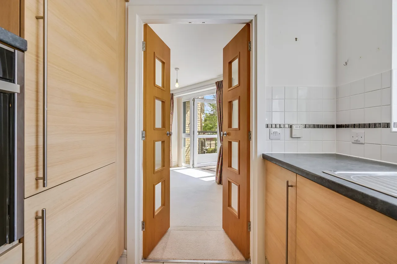 21 Bailey Court, New Writtle Street, Chelmsford, Essex, CM2 0FS, photo 6