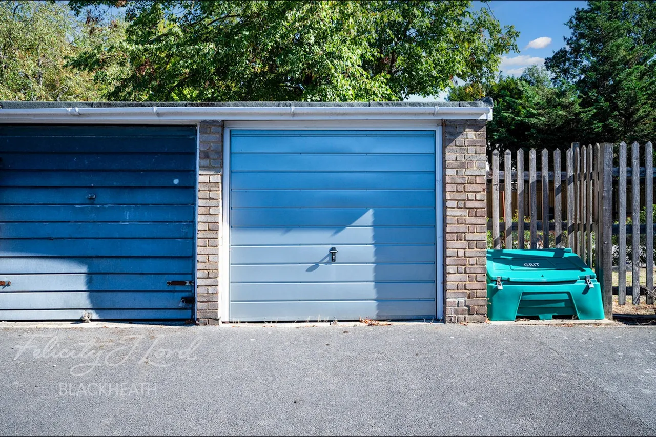 St Johns Park, Blackheath, photo 15