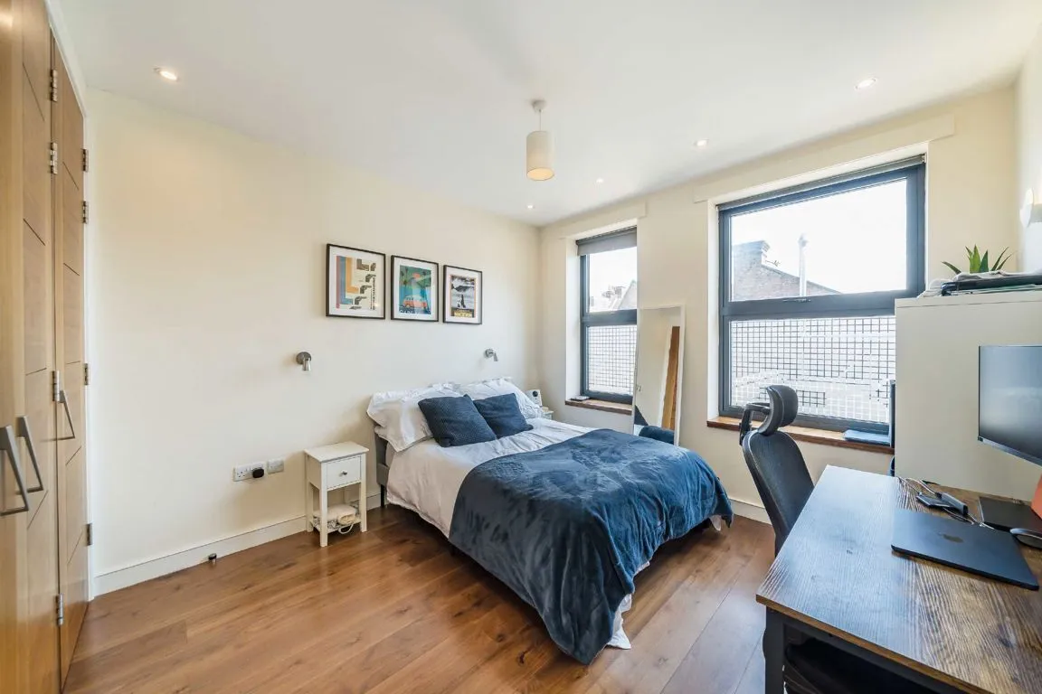 Freshford Street, SW18, photo 8