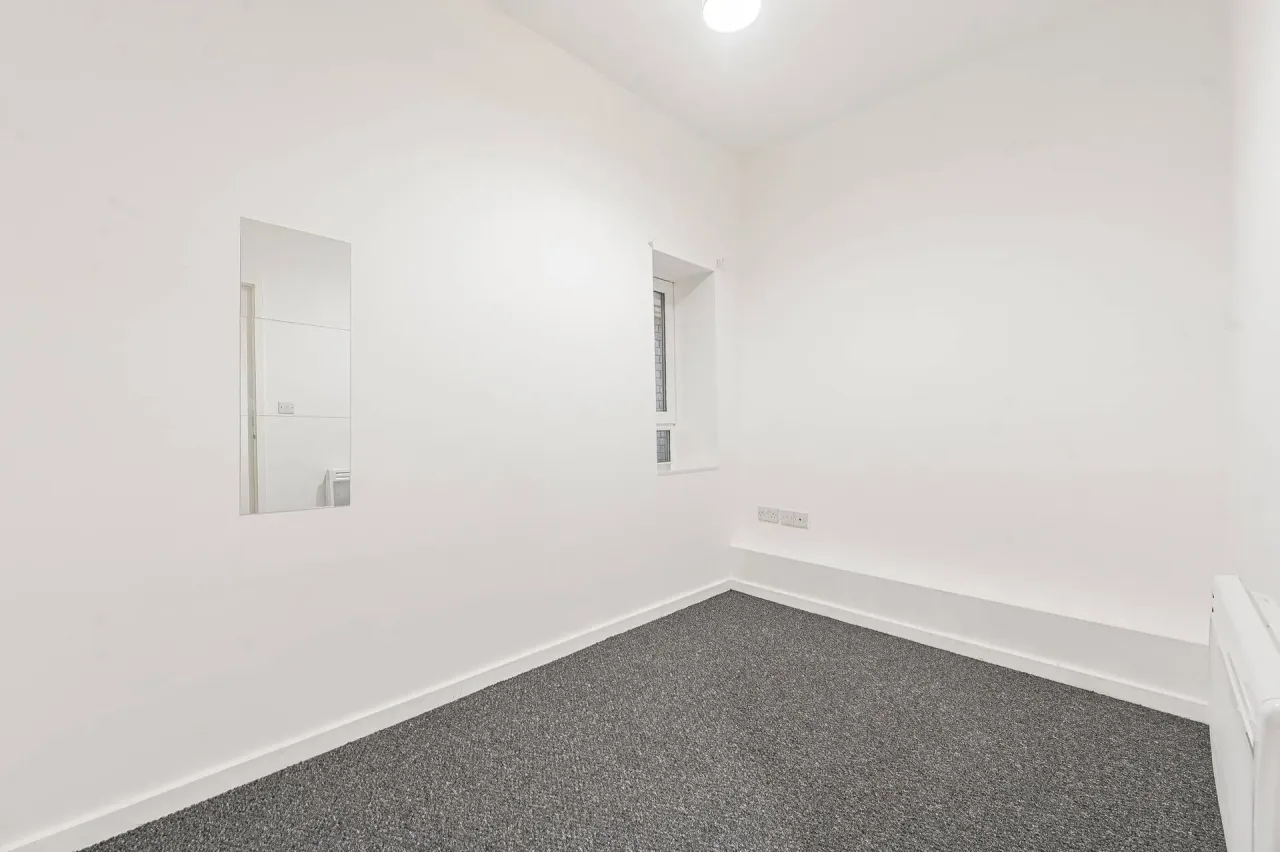 Calderwood Street, London, SE18, photo 8