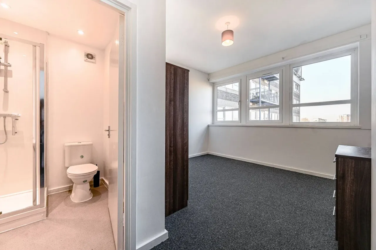 Calderwood Street, London, SE18, photo 21