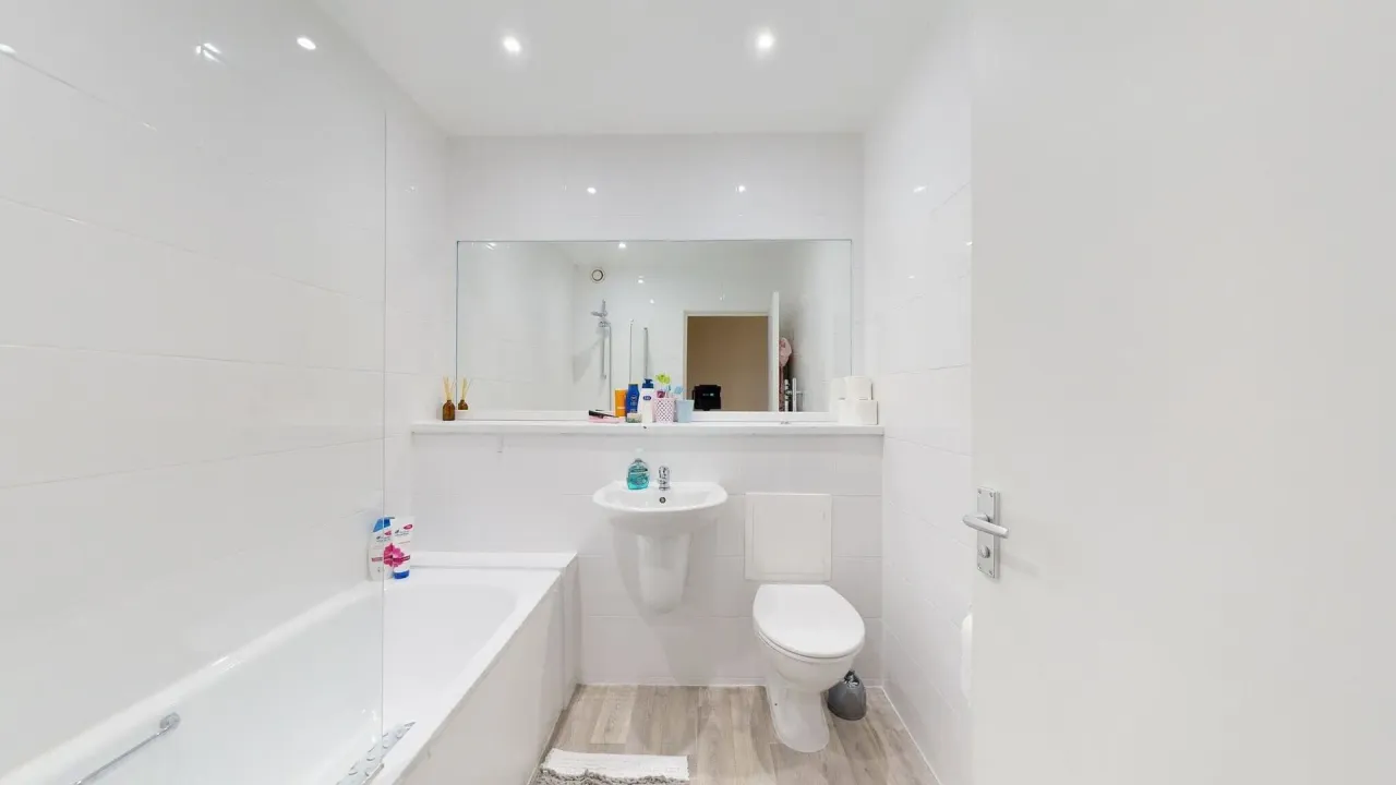 Calderwood Street, London, SE18, photo 24