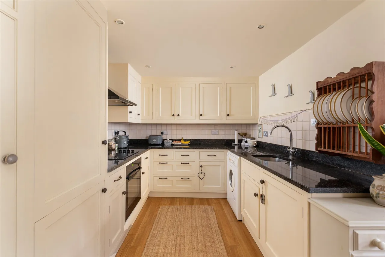 High Street, Everdon, NN11, photo 9