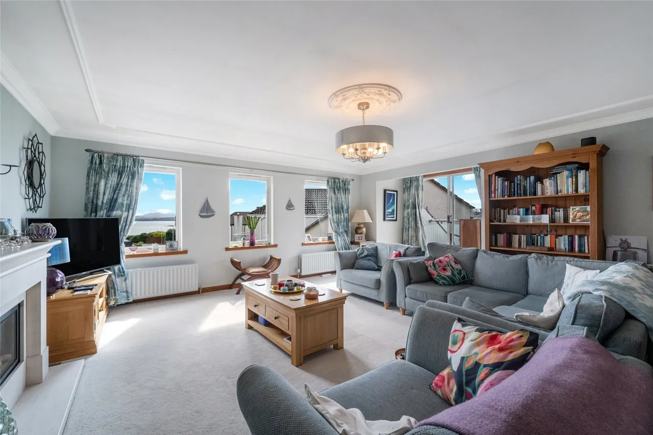 Lumsdaine Drive, Dalgety Bay, Fife, KY11, photo 3