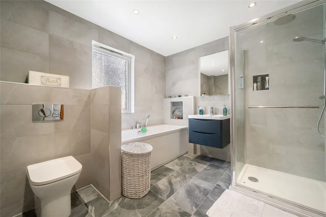 Lumsdaine Drive, Dalgety Bay, Fife, KY11, photo 12