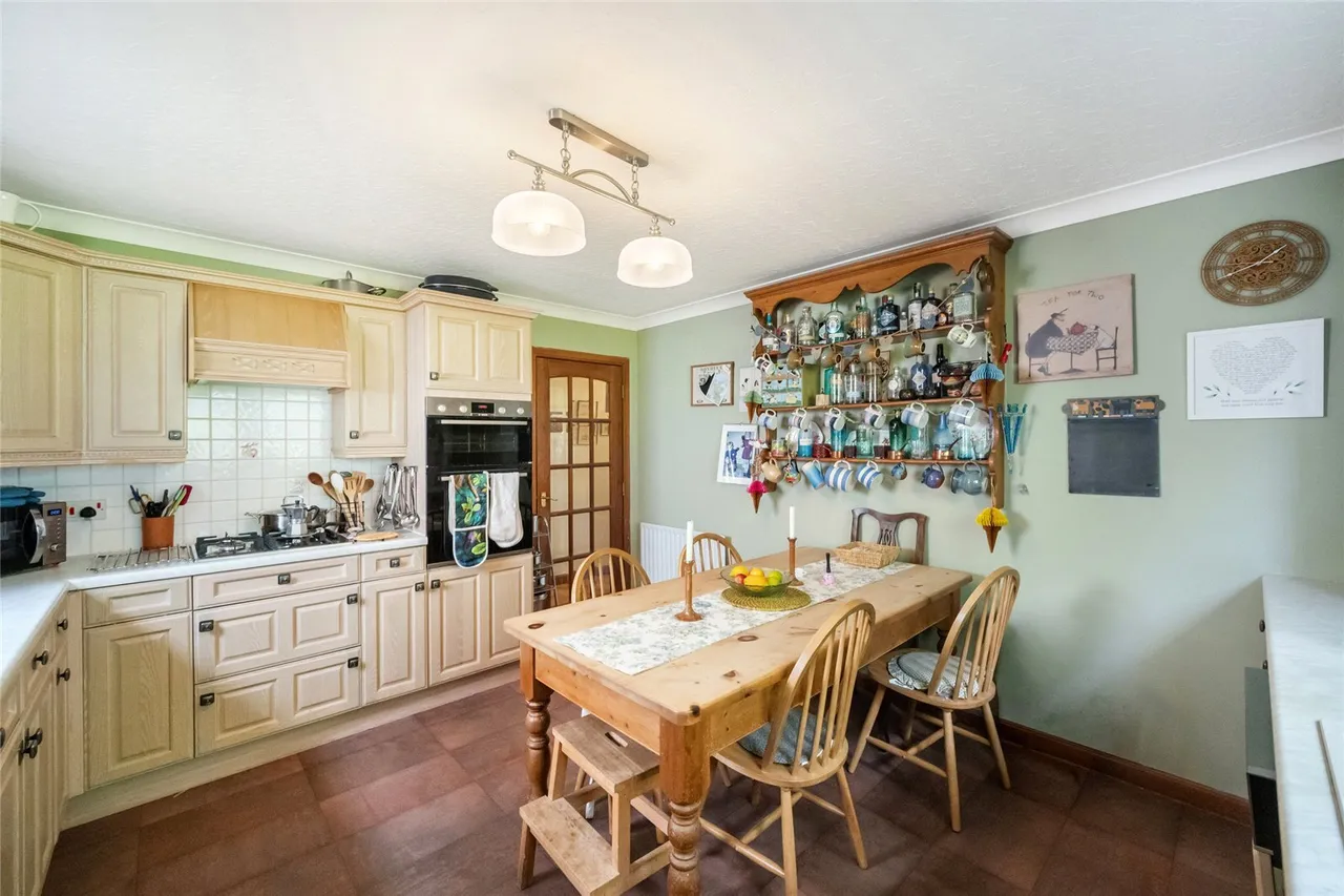 Lumsdaine Drive, Dalgety Bay, Fife, KY11, photo 6