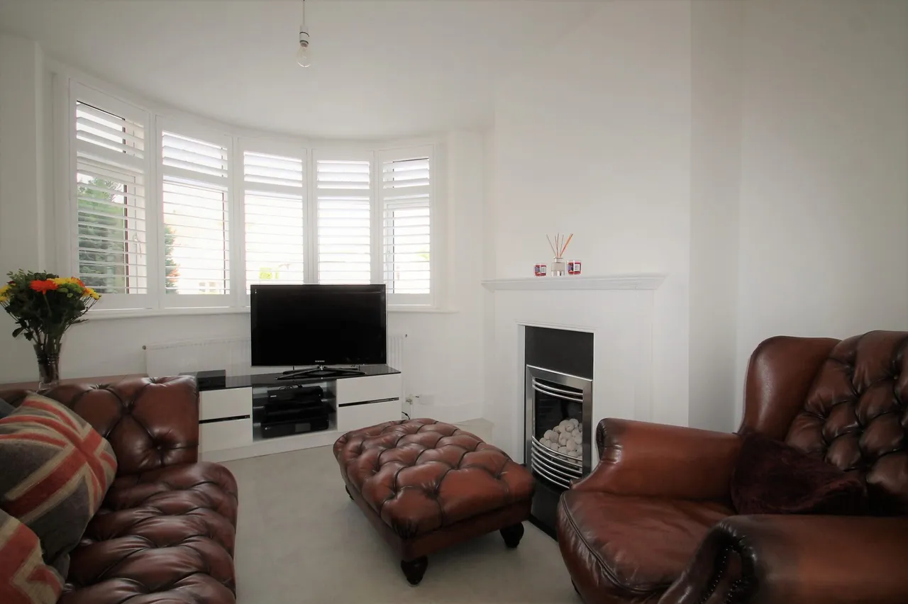 Waltham Close, Dartford, photo 4