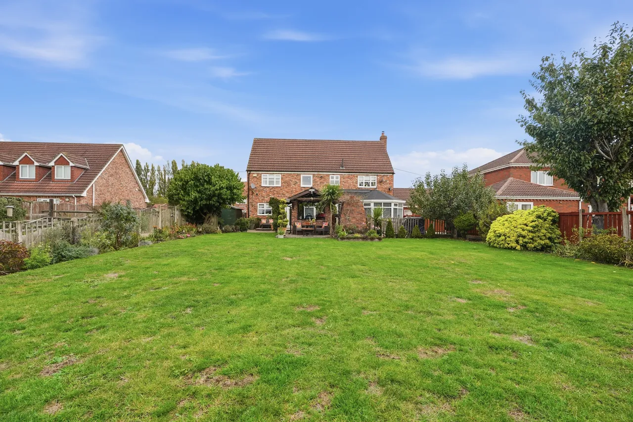 Main Street, Pollington, DN14, photo 66