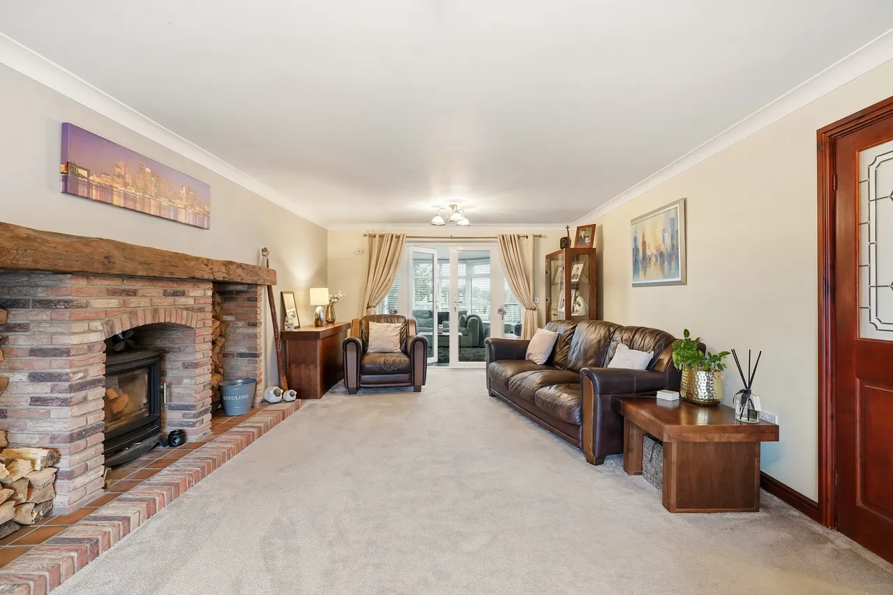 Main Street, Pollington, DN14, photo 11