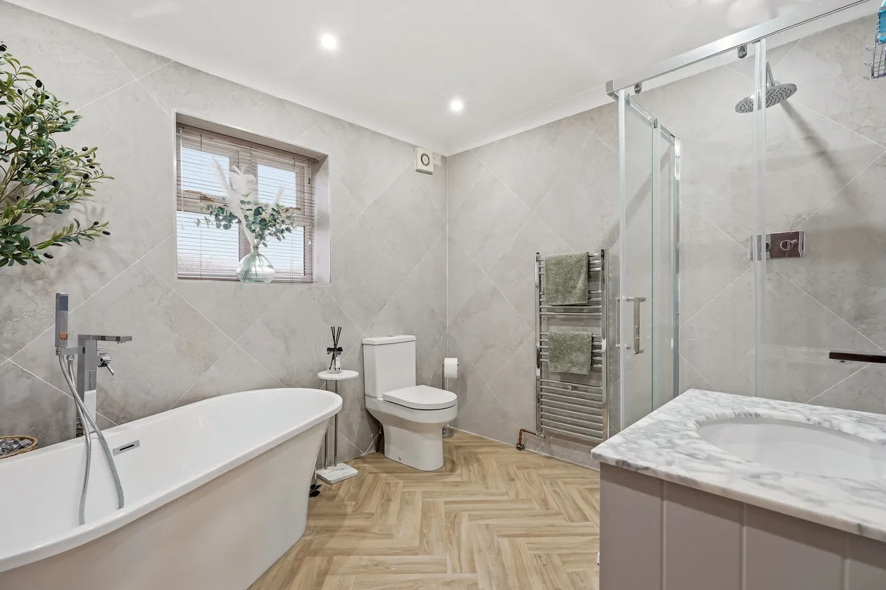 Main Street, Pollington, DN14, photo 53