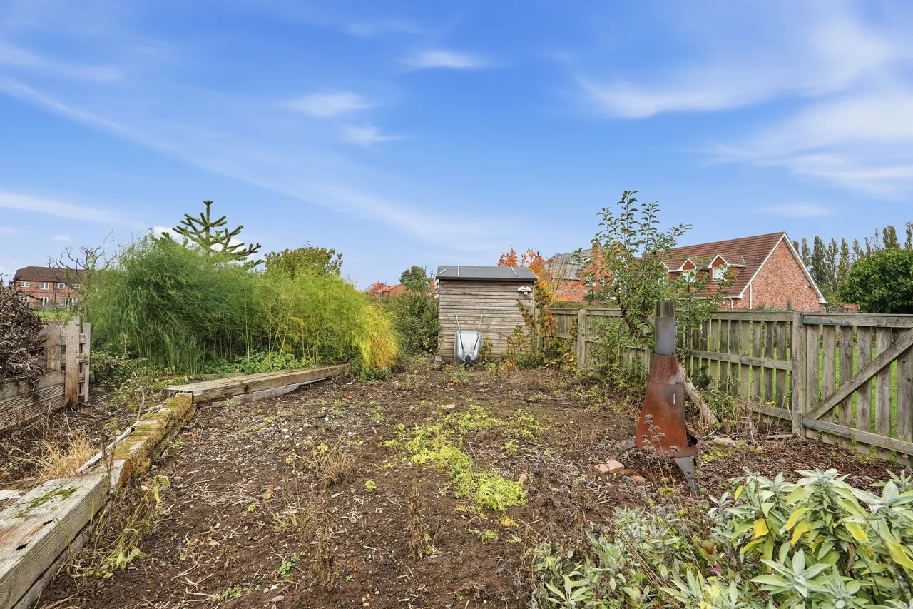 Main Street, Pollington, DN14, photo 64