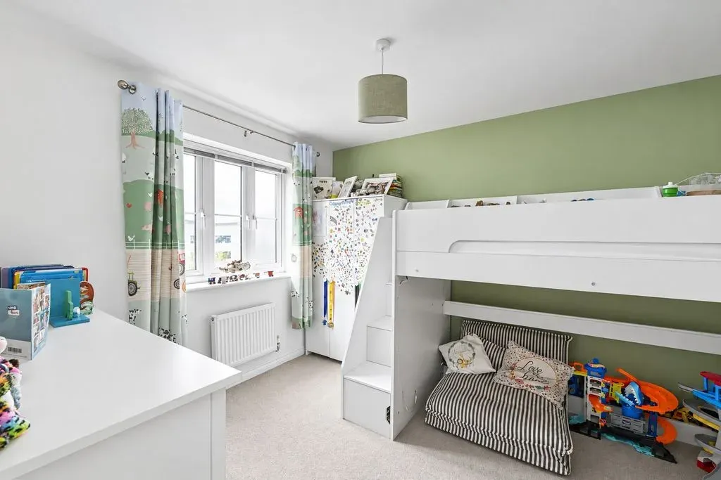 Lancaster Way, Pitstone, Buckinghamshire, LU7 9RH, photo 11
