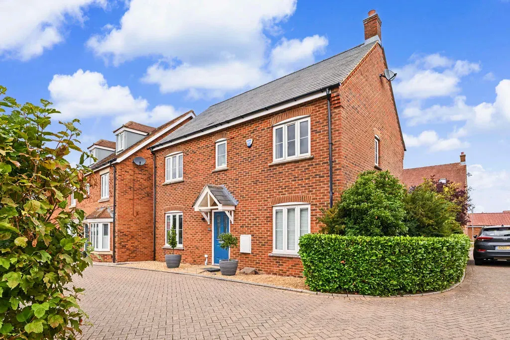 4 bed house for sale — Lancaster Way, Pitstone, Buckinghamshire, LU7 9RH