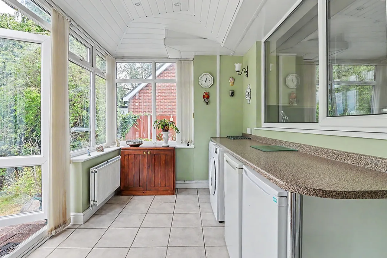 Meadow Drive, Crewe, CW2, photo 26