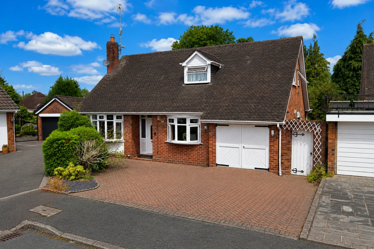 4 bed property for sale, Meadow Drive, Crewe, CW2