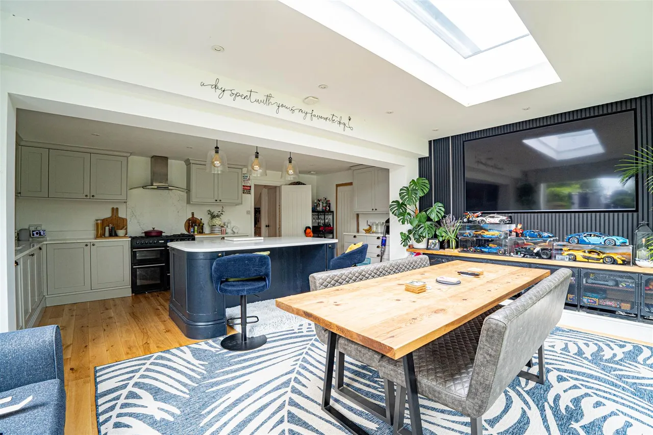 Kingsdale Close, St Leonards-on-sea, photo 2