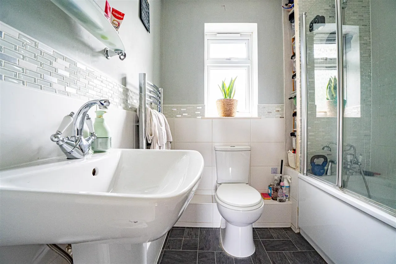 Kingsdale Close, St Leonards-on-sea, photo 13