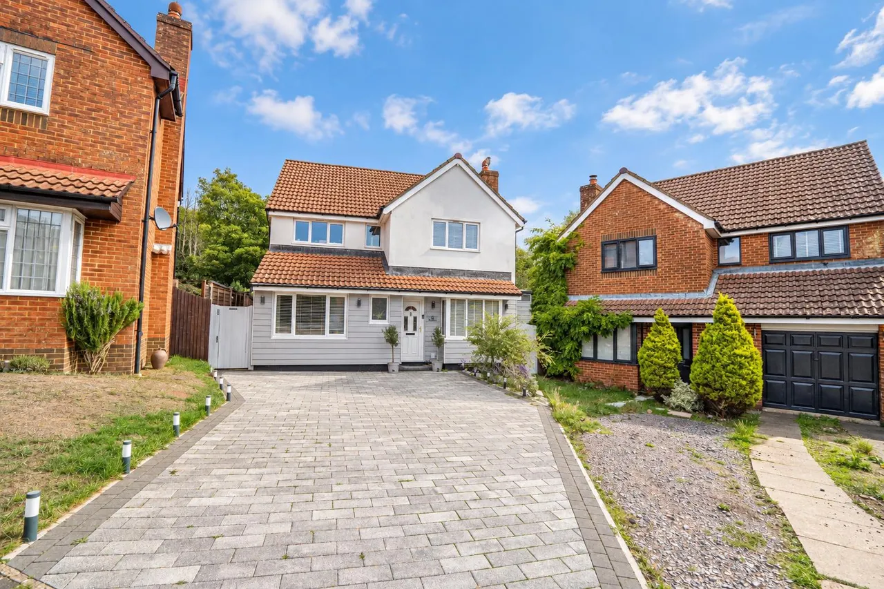 Kingsdale Close, St Leonards-on-sea, photo 37