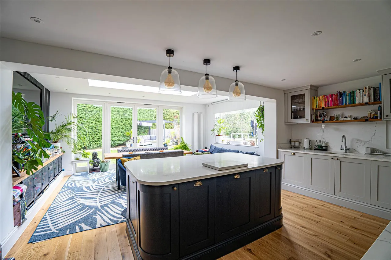 Kingsdale Close, St Leonards-on-sea, photo 26