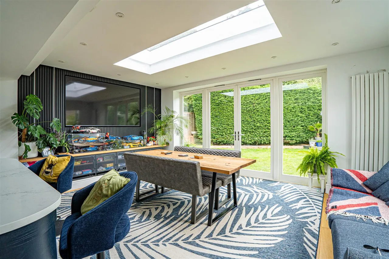 Kingsdale Close, St Leonards-on-sea, photo 25