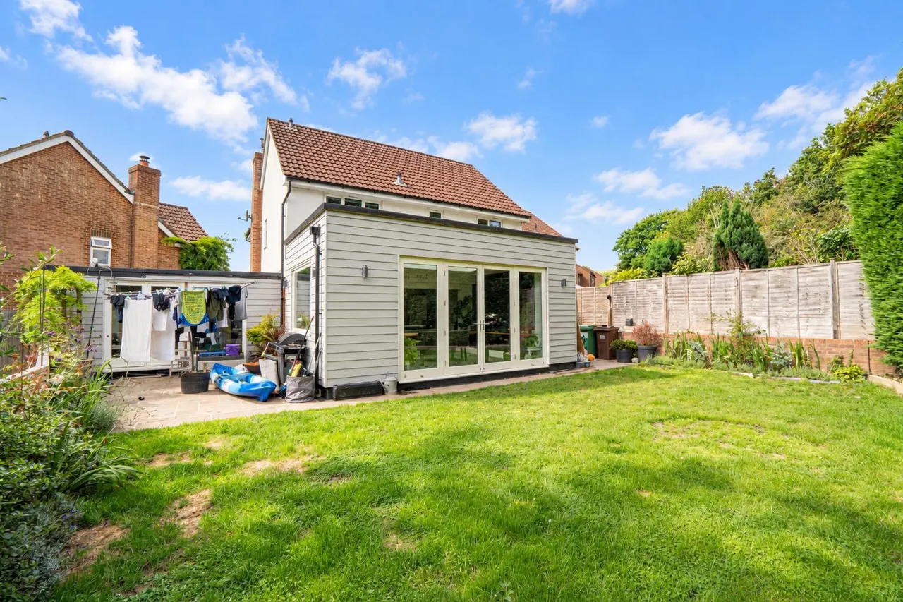 Kingsdale Close, St Leonards-on-sea, photo 36