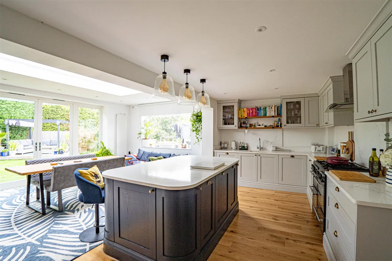 4 bed house for sale, Kingsdale Close, St Leonards-on-sea