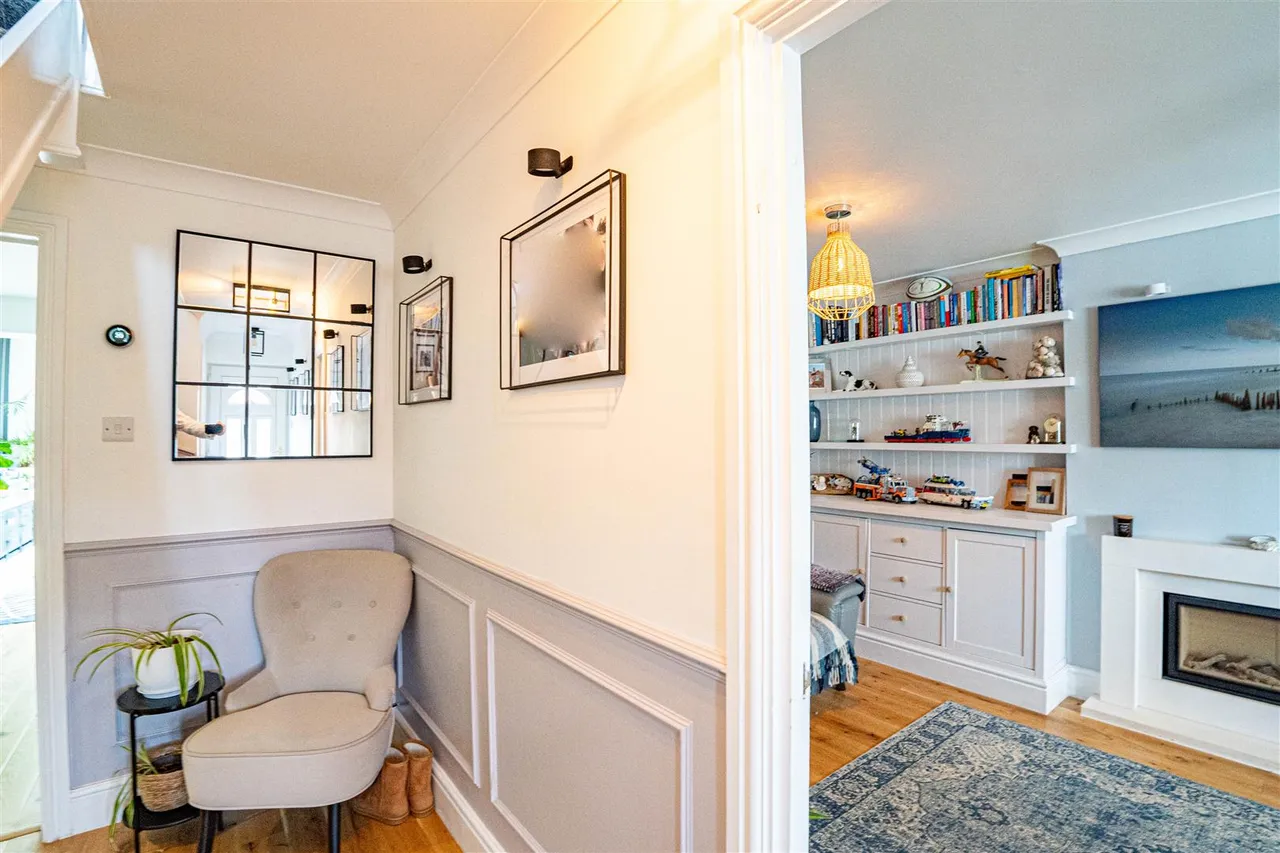 Kingsdale Close, St Leonards-on-sea, photo 33