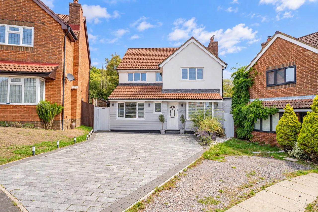 Kingsdale Close, St Leonards-on-sea, photo 39