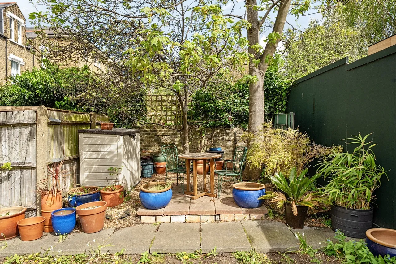 Knatchbull Road, SE5, photo 10