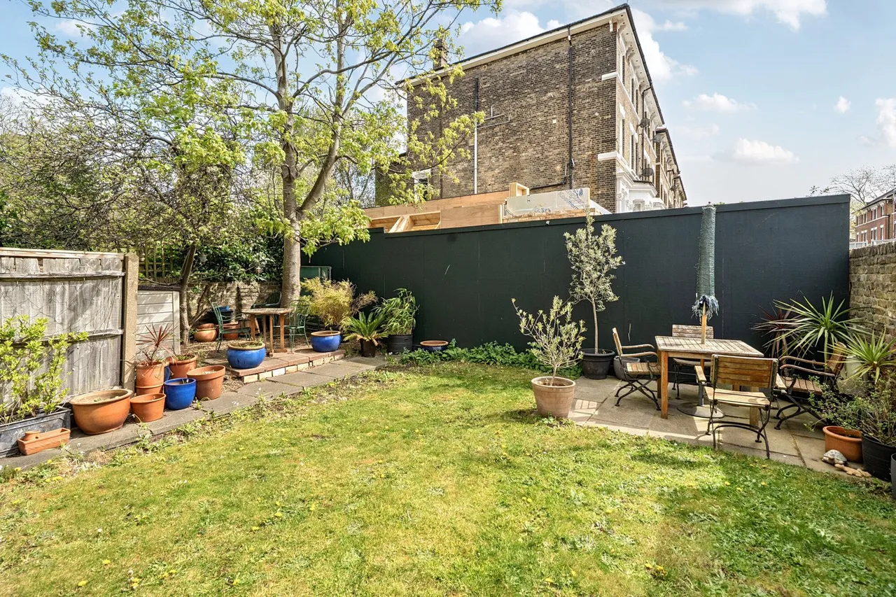Knatchbull Road, SE5, photo 3