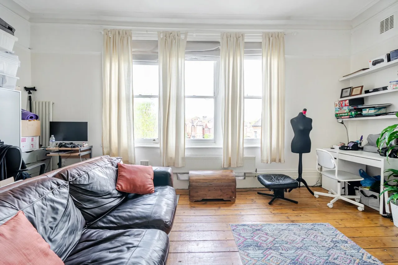 Knatchbull Road, SE5, photo 17