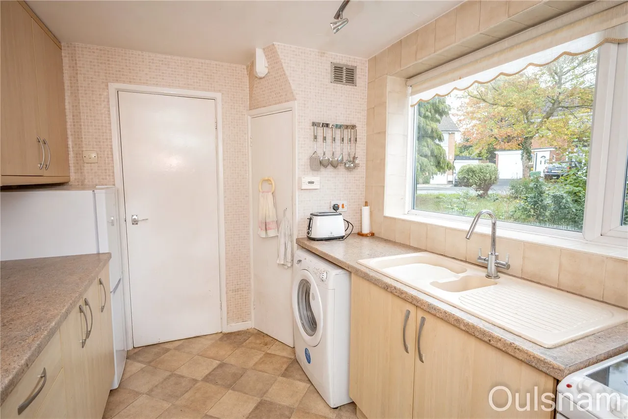 Crabtree Drive, Bromsgrove, Worcestershire, B61 8NX, photo 6