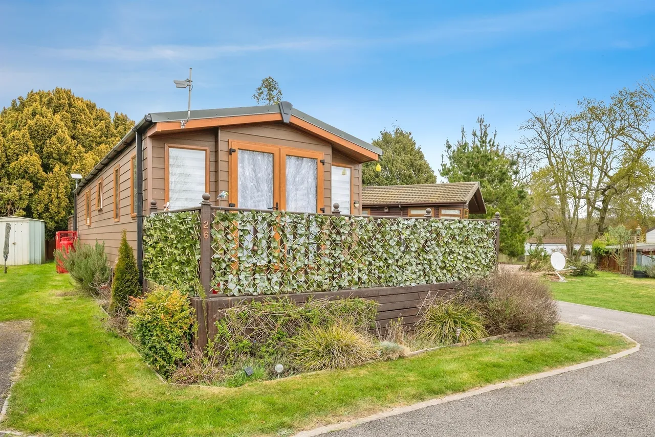 2 bed park home for sale — Haveringland Hall Park, Haveringland, Norwich
