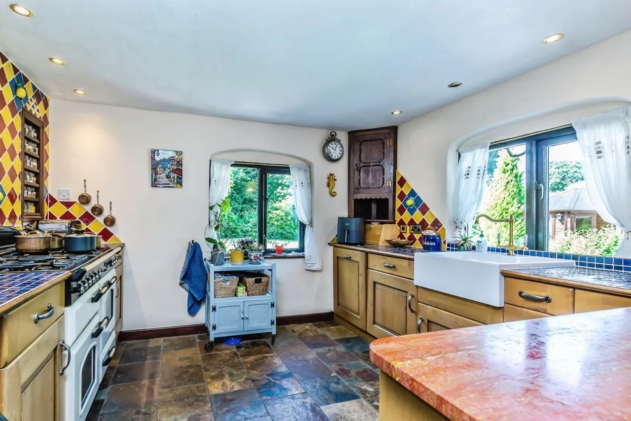 Fir Tree Lane, West Chiltington, RH20, photo 11