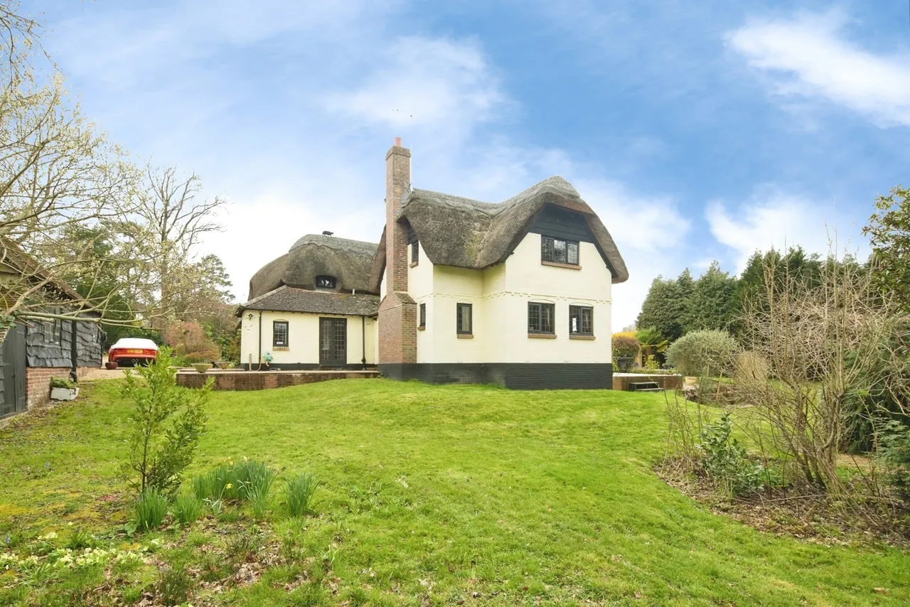 Fir Tree Lane, West Chiltington, RH20, photo 23