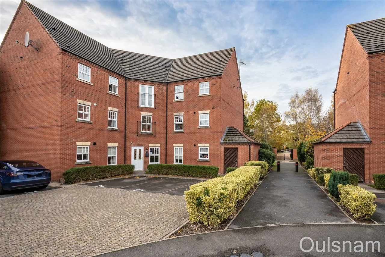 Newton Square, Bromsgrove, Worcestershire, B60 3GB, photo 14