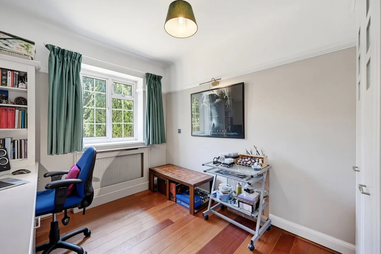 Kew Road, Richmond, TW9, photo 12