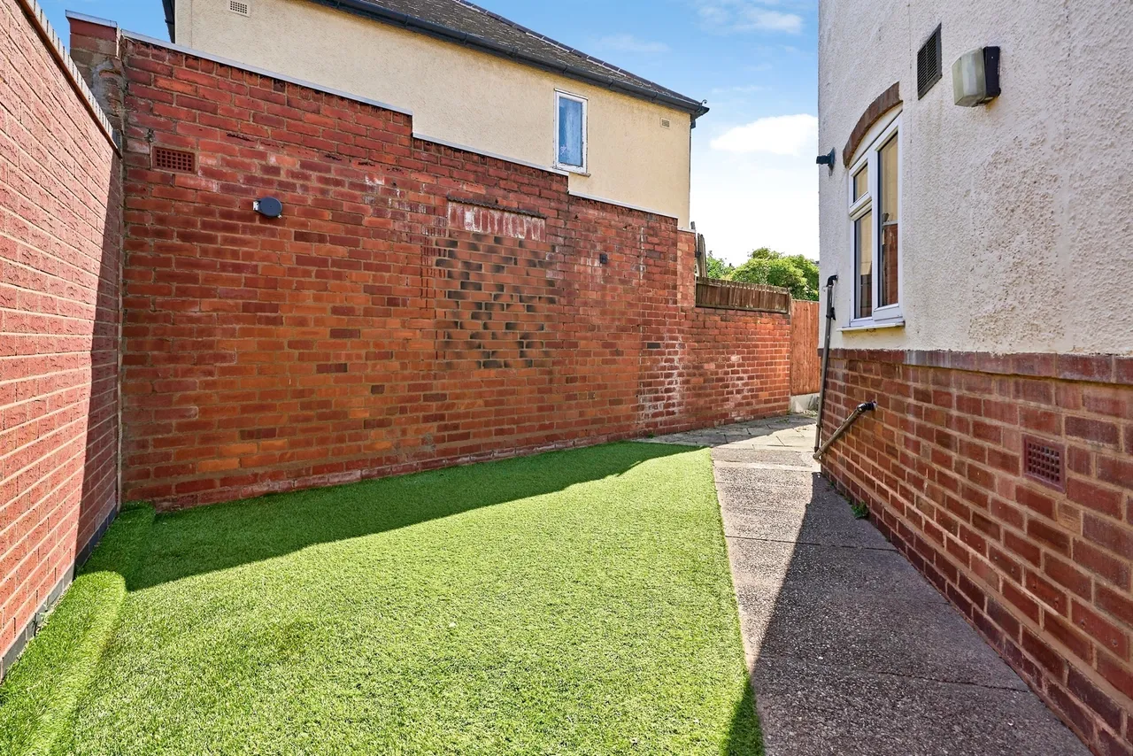 Maple Avenue, Wednesbury, WS10, photo 9