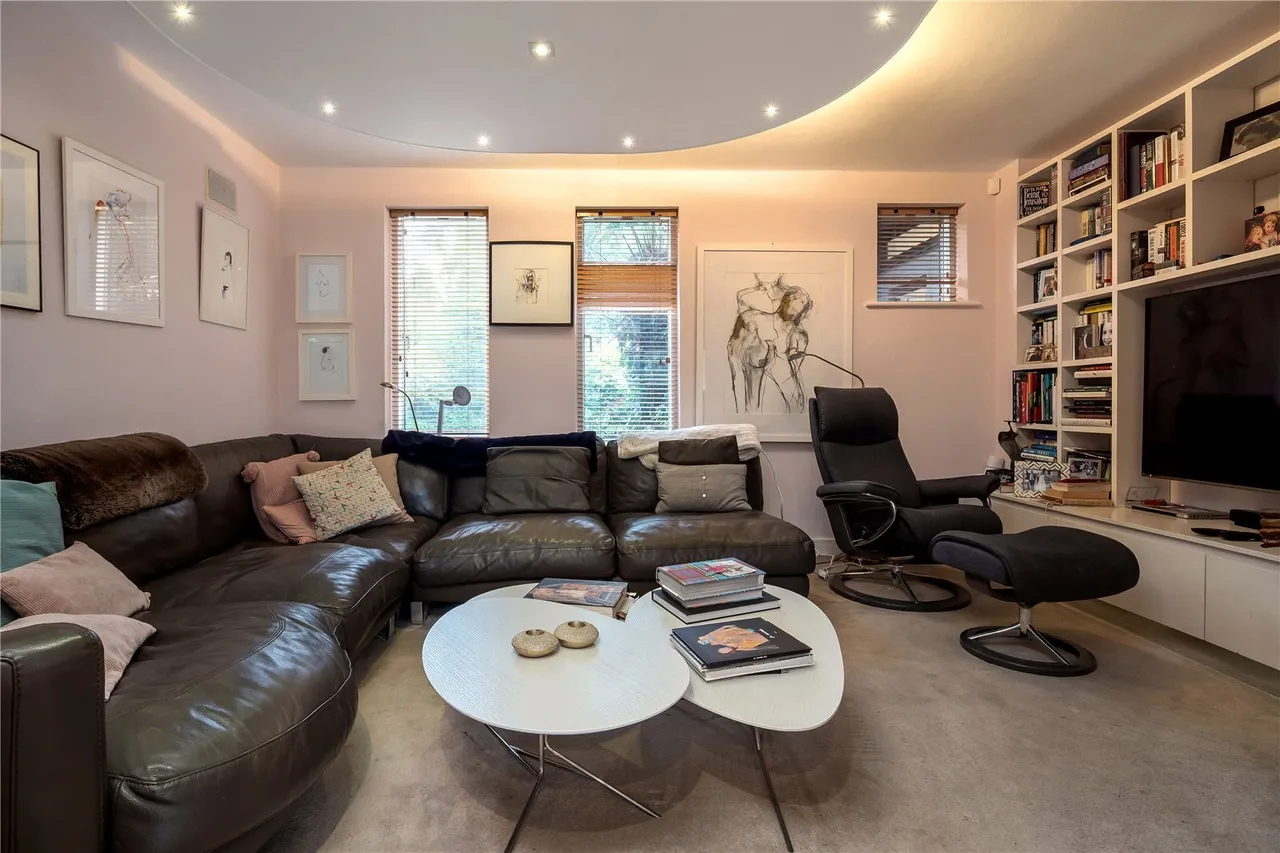 Park Road, Bowdon, WA14, photo 12