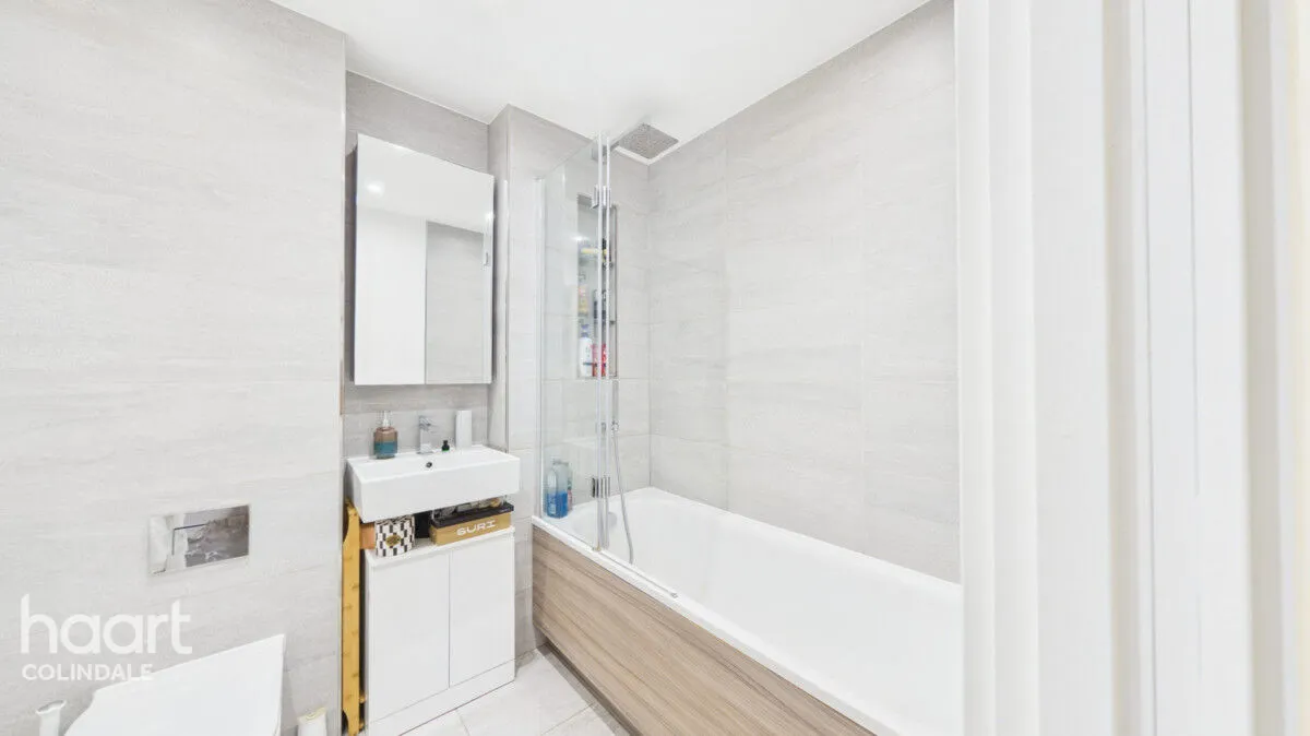 Lismore Boulevard, NW9, photo 14
