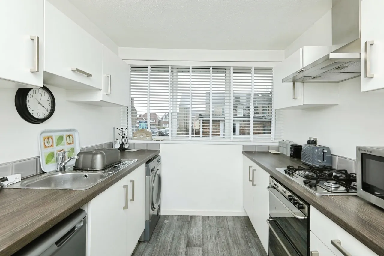 Stone Close, Ravenfield, Rotherham, South Yorkshire, S65, photo 4