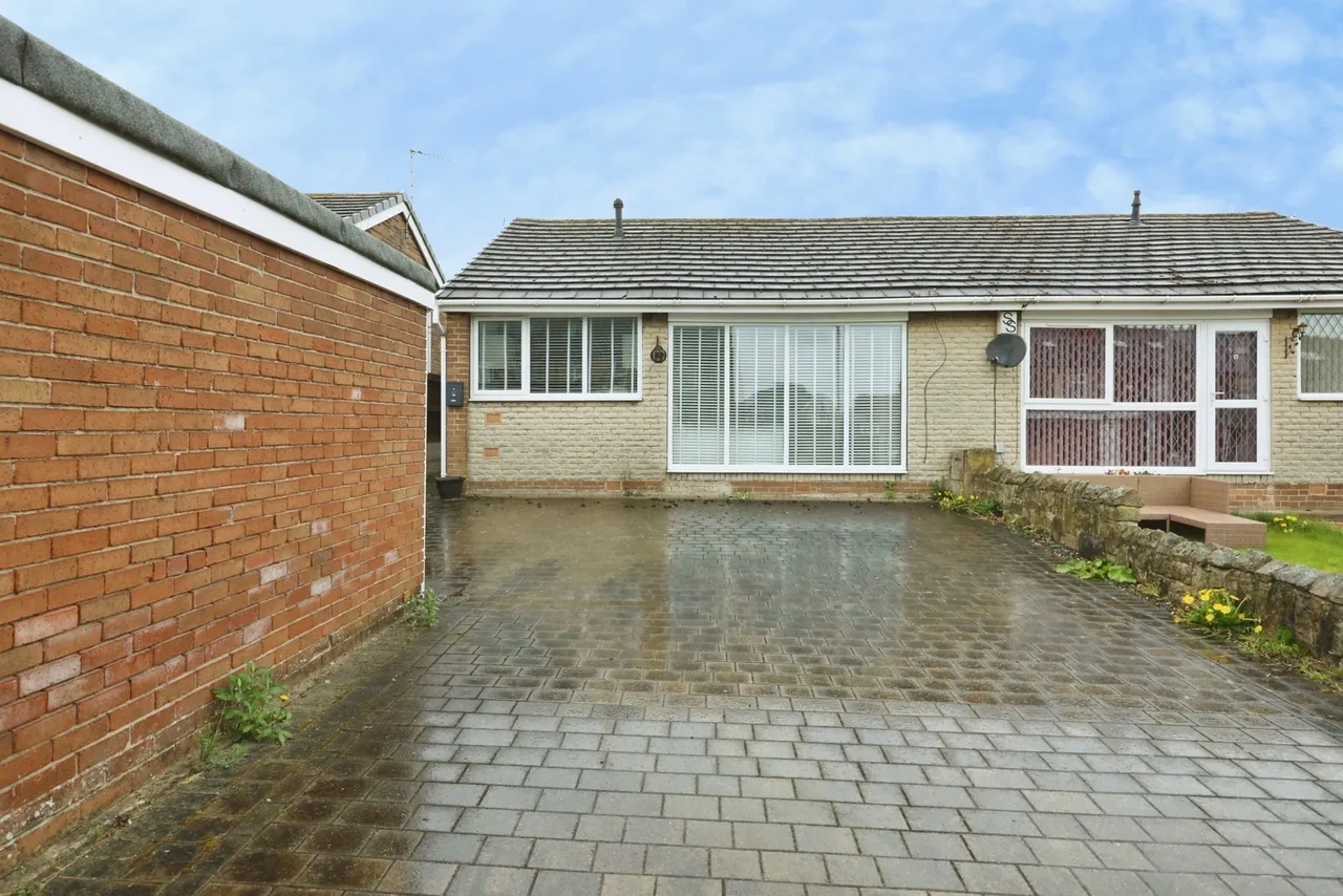 Stone Close, Ravenfield, Rotherham, South Yorkshire, S65, photo 18